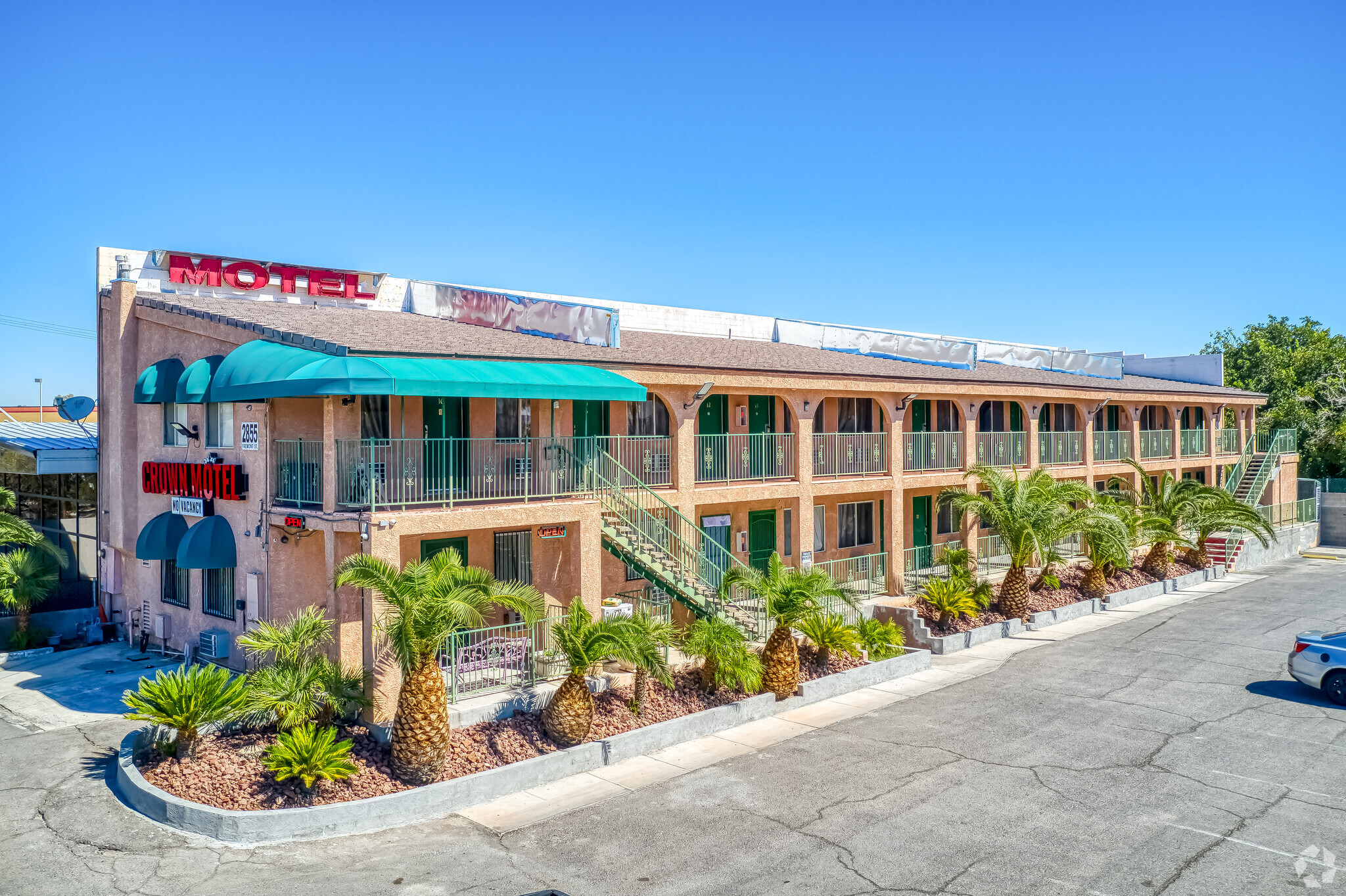 2855 Fremont St, Las Vegas, NV for sale Primary Photo- Image 1 of 96