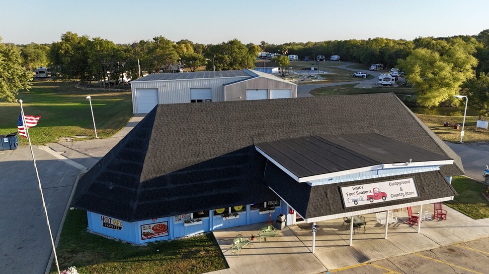 2500-1500 Mink Rd, Abilene, KS for sale - Building Photo - Image 3 of 6