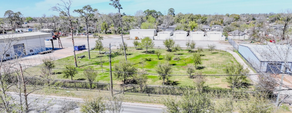 111 Berry Rd, Houston, TX for sale - Building Photo - Image 1 of 1