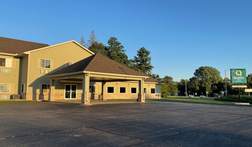 717 E Bannerman Ave, Redgranite, WI 54970 Quality Inn Redgranite