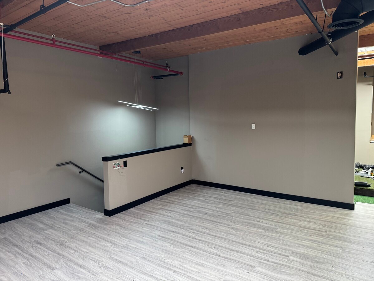 4125 Market St, Ventura, CA 93003 - Unit 11 - - Interior Photo - Image 1 of 29