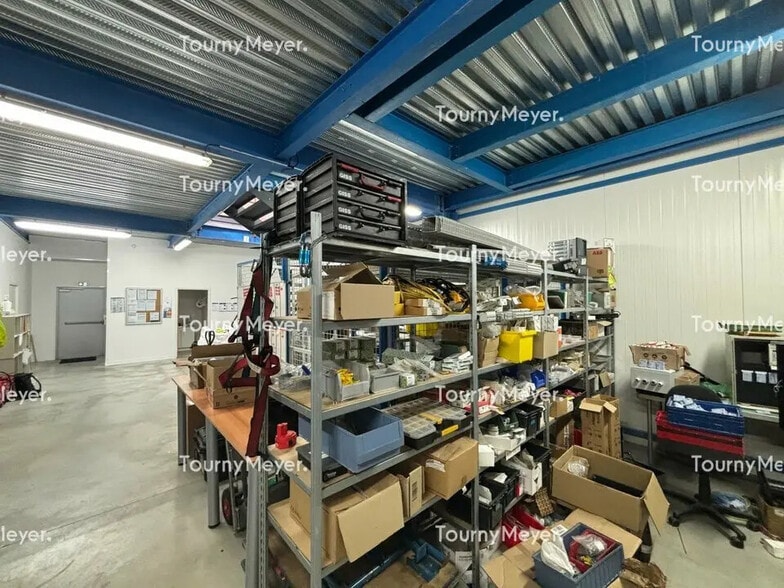 Flex in Basse-Goulaine for lease - Interior Photo - Image 3 of 6