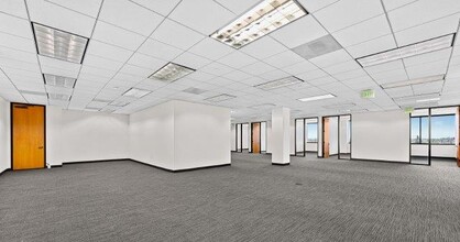 3070 Bristol St, Costa Mesa, CA for lease Interior Photo- Image 2 of 8