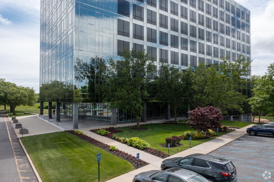 90 Merrick Ave, East Meadow, NY 11554 Financial Center Mitchel Field