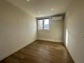 Office in Aix-en-Provence for lease Interior Photo- Image 2 of 6