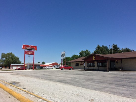 1817 N Lavista Heights Rd, Avoca, IA for sale Building Photo- Image 1 of 1