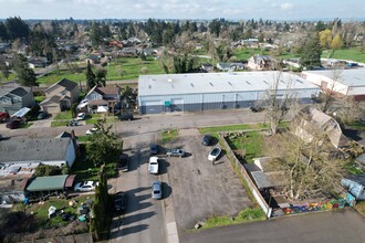 350 Broadway St, Woodburn, OR - aerial  map view - Image1