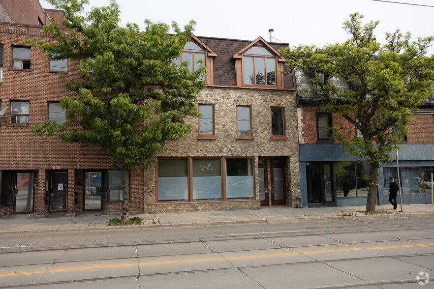 432-434 Queen St E, Toronto, ON for sale - Building Photo - Image 2 of 2