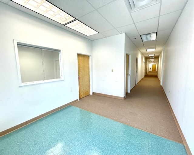 5000 Greenbag Rd, Morgantown, WV for lease Lobby- Image 1 of 8