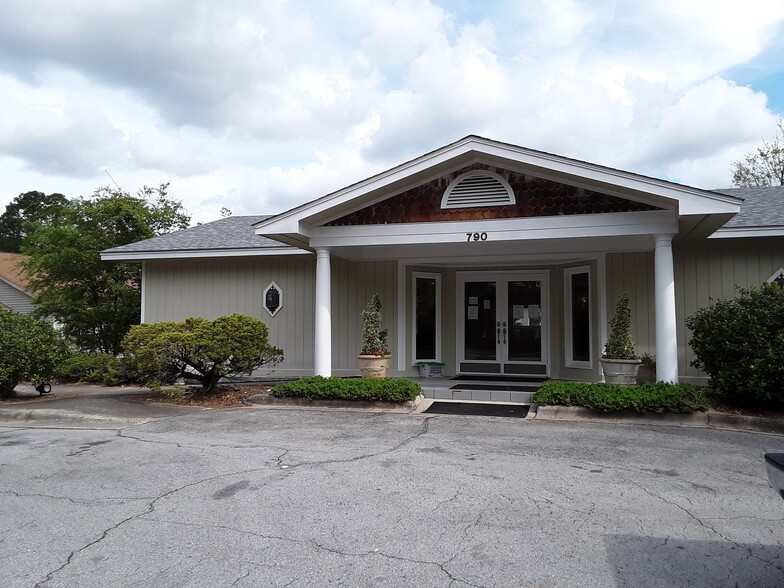 790 Cardinal Rd, New Bern, NC for lease - Primary Photo - Image 1 of 9