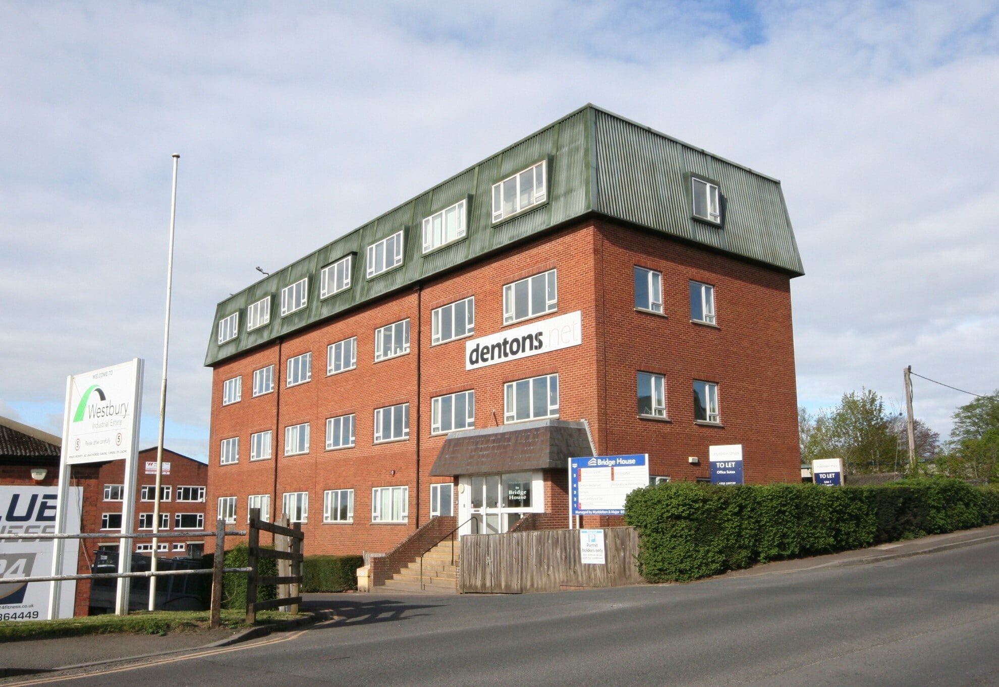 Station Rd, Westbury for lease Building Photo- Image 1 of 7