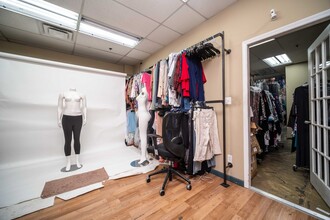 8713-8793 Cambie St, Vancouver, BC for lease Interior Photo- Image 2 of 11