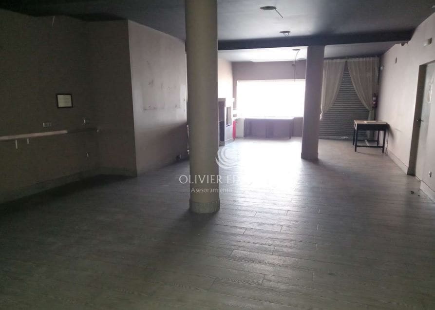 Paseo de la Florida, Madrid, Madrid for lease Interior Photo- Image 1 of 2