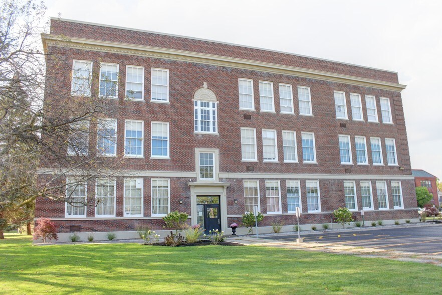 12 N Park St, Seneca Falls, NY for sale - Building Photo - Image 1 of 1