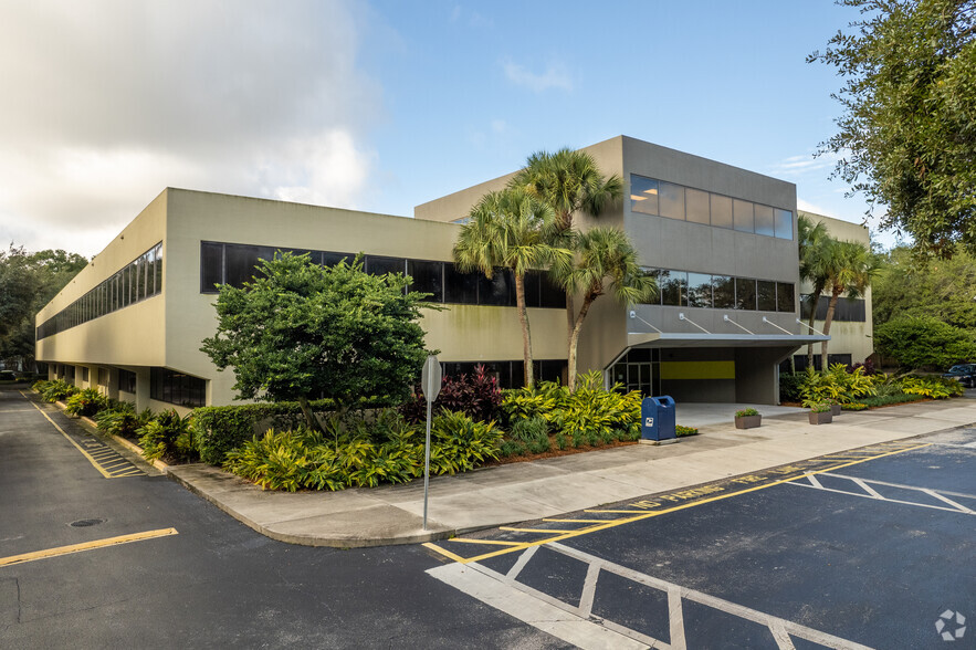 222 S Westmonte Dr, Altamonte Springs, FL for sale - Building Photo - Image 1 of 1