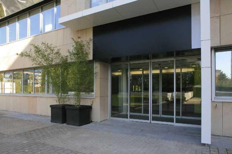 4 Rue Paul Dautier, Vélizy-Villacoublay for lease - Lobby - Image 2 of 6
