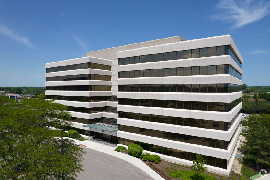 707 Skokie Blvd, Northbrook, IL for lease - Building Photo - Image 2 of 23