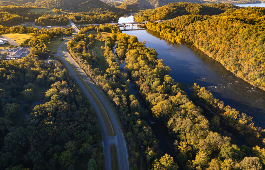 3080 Little River Dam, Radford, VA for sale - Building Photo - Image 1 of 1