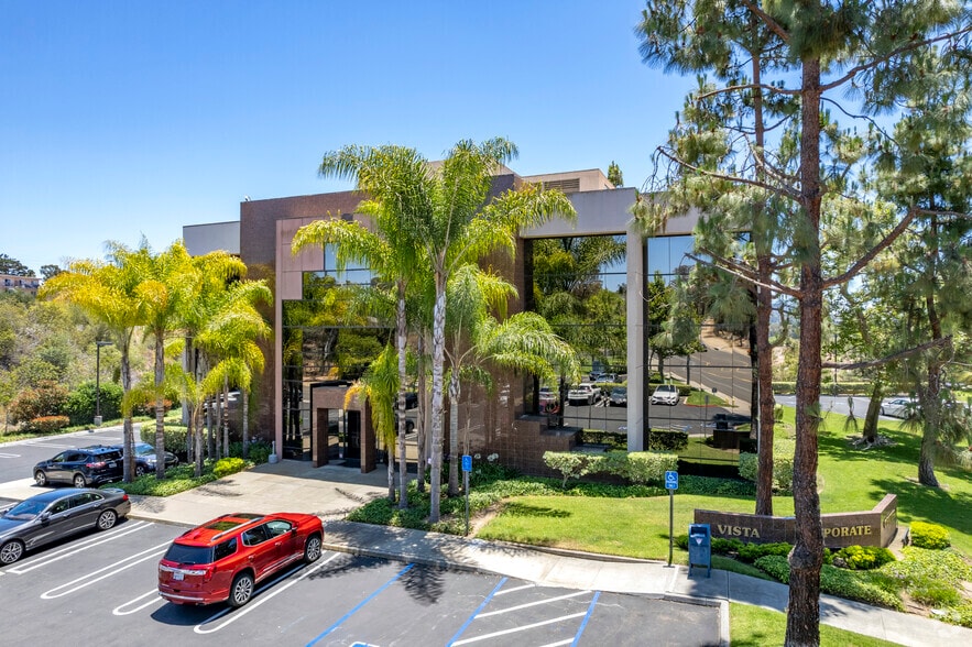 1800 Thibodo Rd, Vista, CA for lease - Building Photo - Image 2 of 8