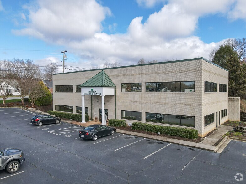 315 Wilkesboro Blvd, Lenoir, NC for sale - Building Photo - Image 1 of 1