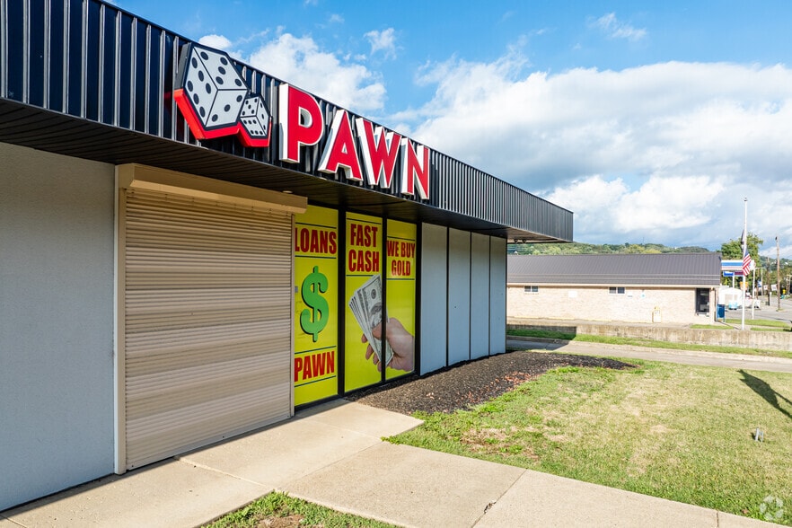 226 Washington St, Newell, WV for sale - Building Photo - Image 3 of 4