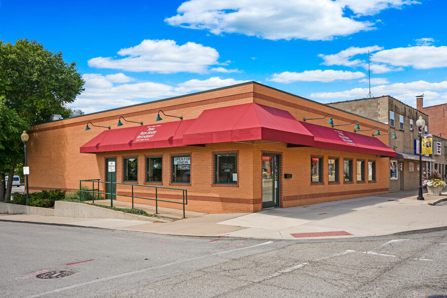 1702 4th St, Peru, IL for sale - Building Photo - Image 1 of 42