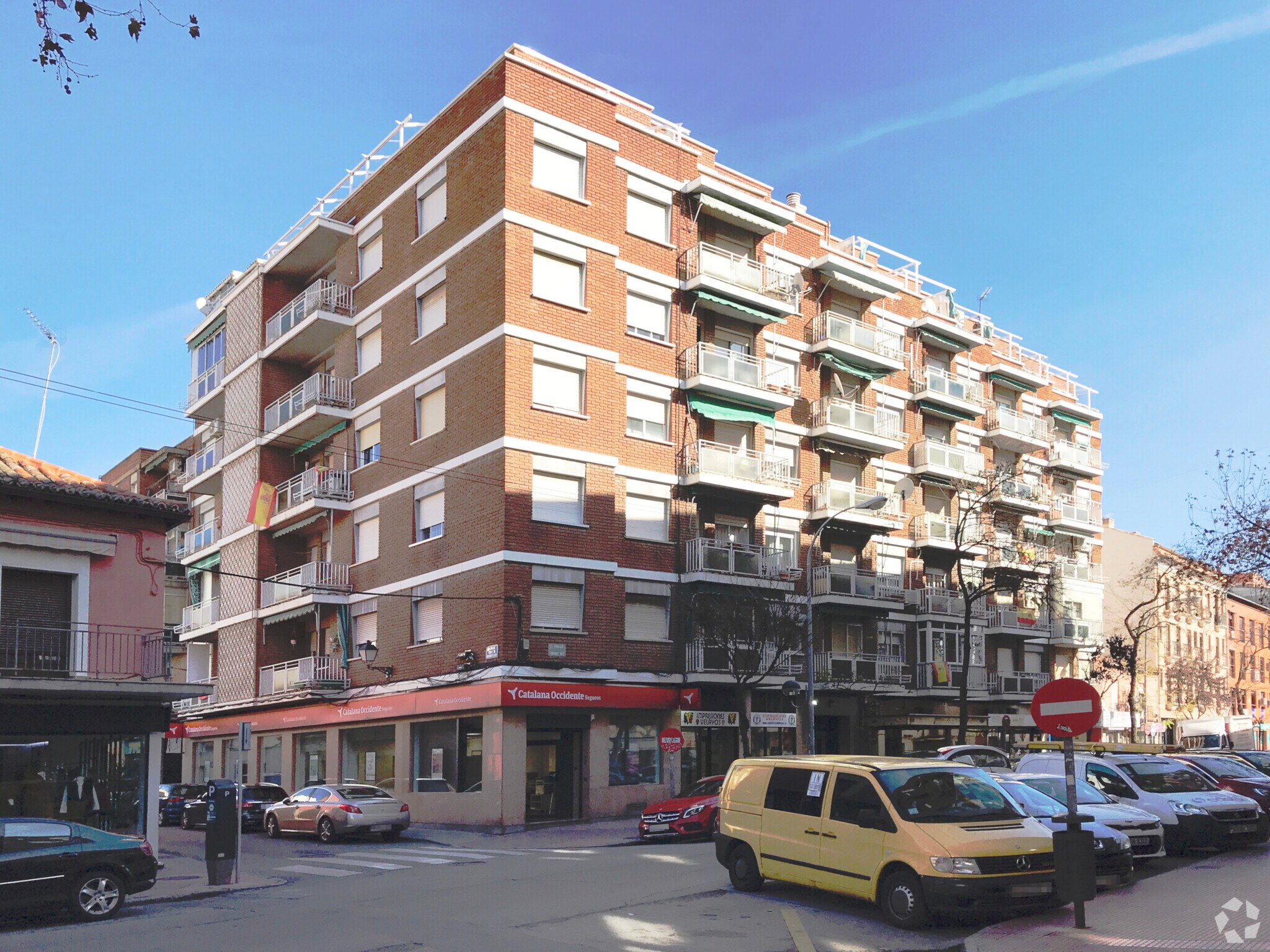 Calle Teniente Ruiz, 15, Alcalá de Henares, Madrid for lease Primary Photo- Image 1 of 4