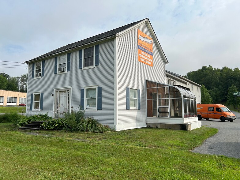 2617 Hartford Ave. Ave, White River Junction, VT for sale - Primary Photo - Image 1 of 15