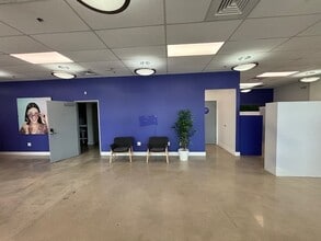 2000 N Bayshore Dr, Miami, FL for lease Interior Photo- Image 1 of 7