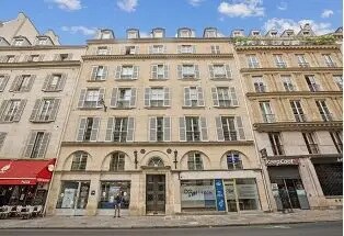 24 Rue De Châteaudun, Paris for lease - Building Photo - Image 1 of 10