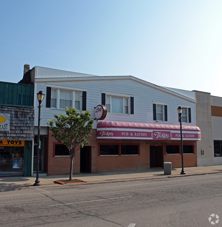 711 W Main St, Fairborn, OH 45324 Well established restaurant biz