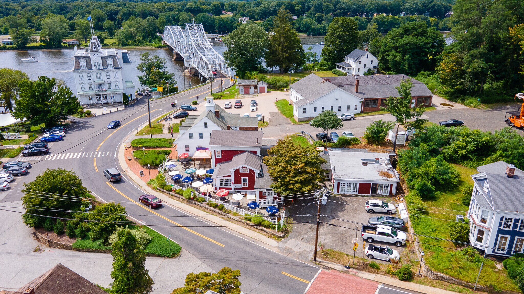 11 Main St, East Haddam, CT 06423 La Vita Restaurant