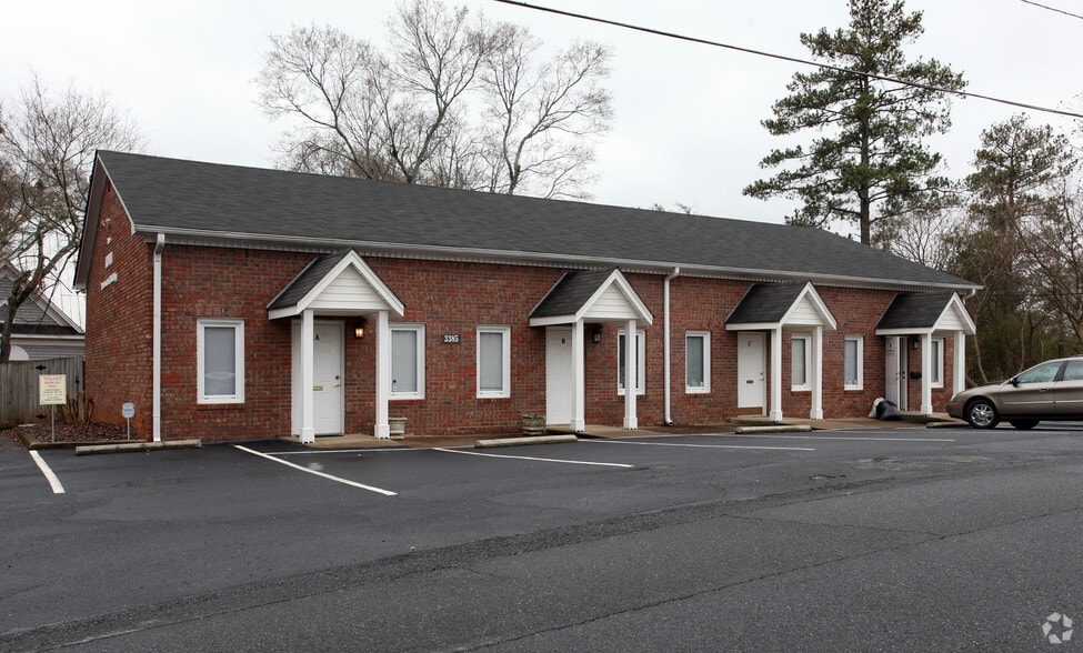 3385 Hall Cir, Duluth, GA for sale - Primary Photo - Image 1 of 1