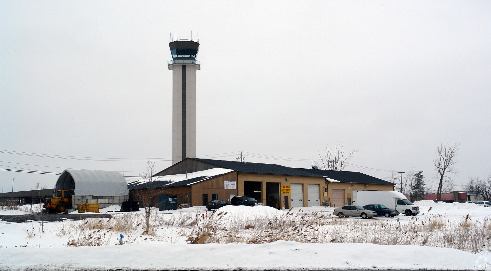 611 Aero Dr, Cheektowaga, NY for sale Primary Photo- Image 1 of 1