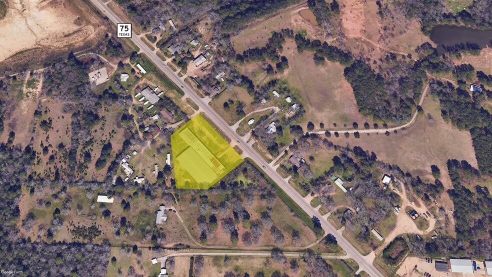 14077 N Highway 75, Willis, TX for sale - Building Photo - Image 2 of 17