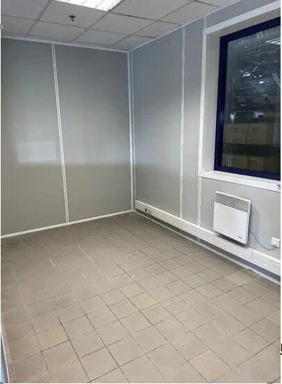 2 Avenue Jean Monnet, Lieu-Saint-Amand for lease Interior Photo- Image 1 of 3