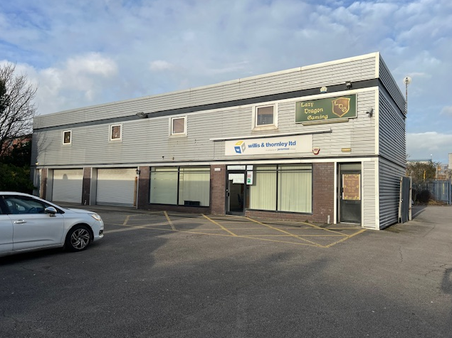 260-270 Vicarage Ln, Blackpool for lease - Building Photo - Image 1 of 1