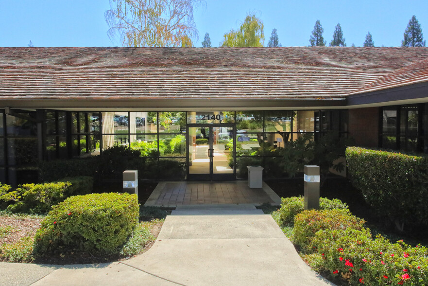 2140 Professional Dr, Roseville, CA for sale - Building Photo - Image 3 of 12