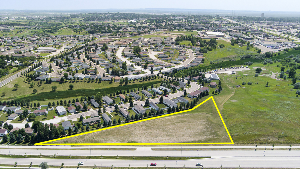 1601 43rd Ave, Bismarck, ND for sale - Building Photo - Image 3 of 4