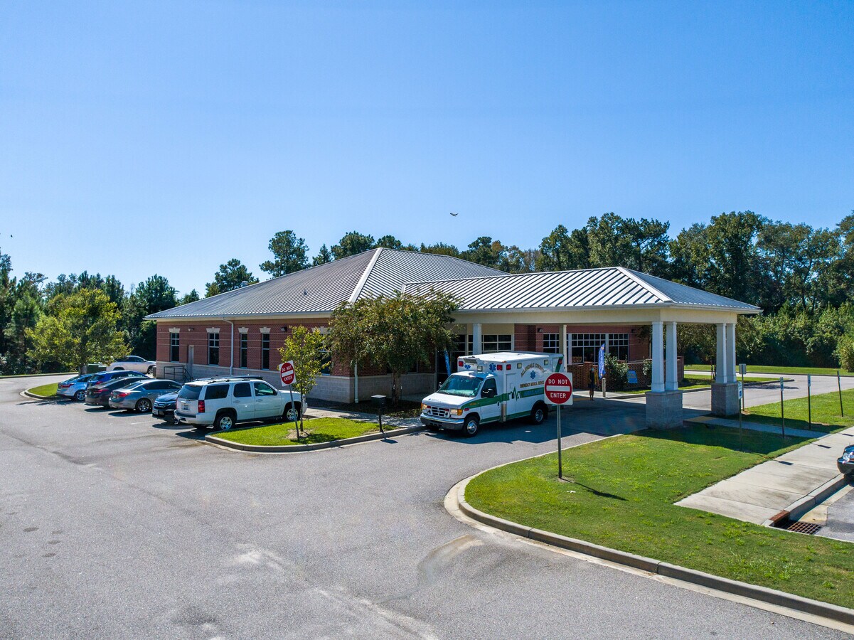 1241 Boundary St W, Fairfax, SC 29827