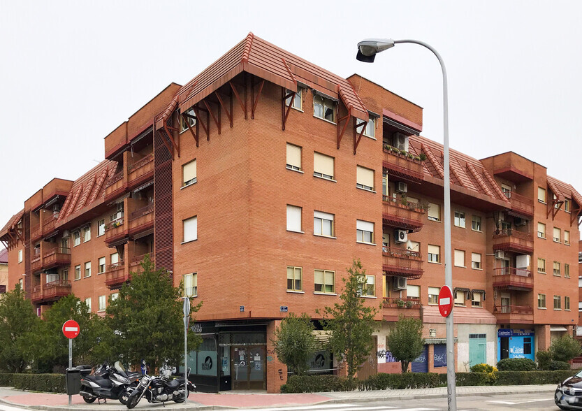 Calle Calderón, Madrid, Madrid for sale - Building Photo - Image 2 of 3