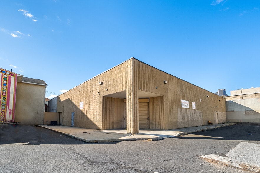 1300 Washington Ave, Philadelphia, PA for lease - Building Photo - Image 2 of 11