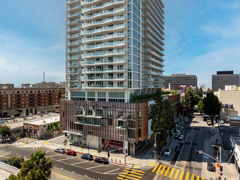 230 W Olympic Blvd, Los Angeles, CA for lease - Building Photo - Image 2 of 6