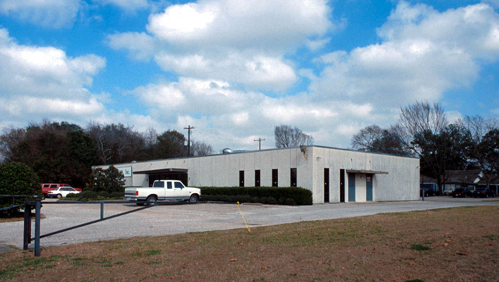 1702 Townhurst Dr, Houston, TX for sale Primary Photo- Image 1 of 1