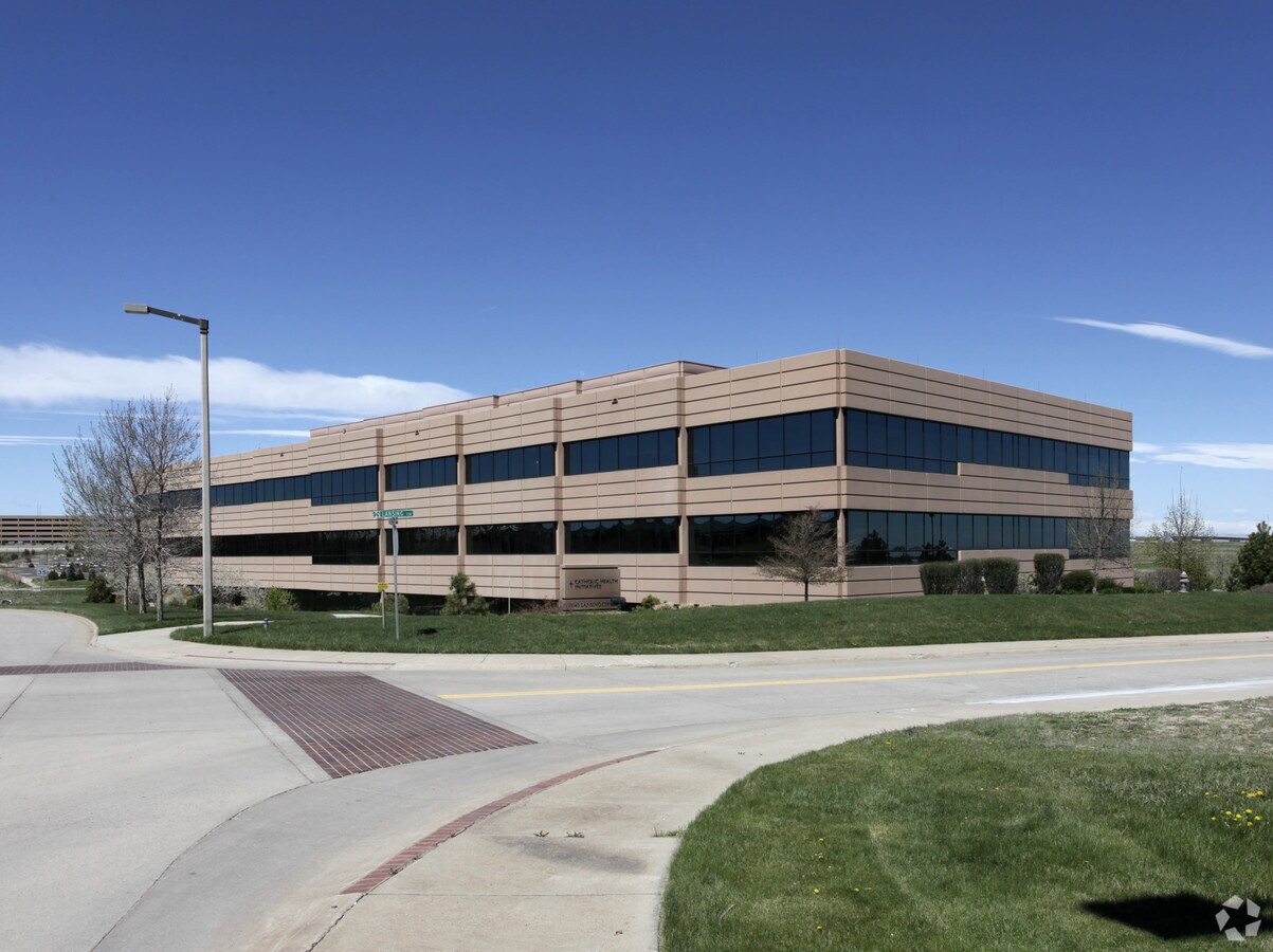 11045 E Lansing Cir, Englewood, CO 80112 Lansing Point