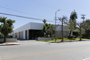 6400 Variel Ave, Woodland Hills CA - Warehouse