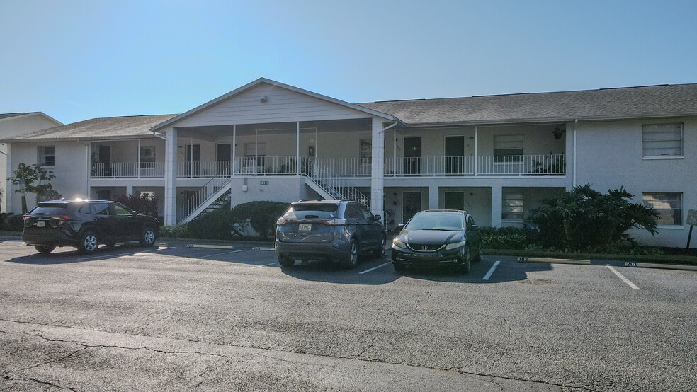 38112 Townview Ave, Zephyrhills, FL for sale - Building Photo - Image 3 of 15