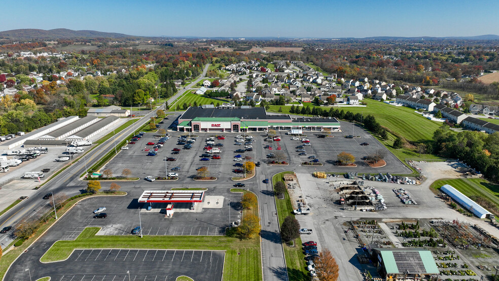 2130 Palomino Rd, Dover, PA for lease - Building Photo - Image 1 of 1