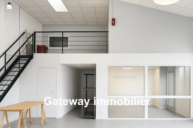 Location Bureaux 160 m²
