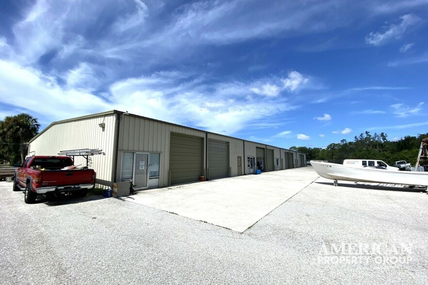 976 S River Rd, Englewood, FL for lease - Building Photo - Image 3 of 9